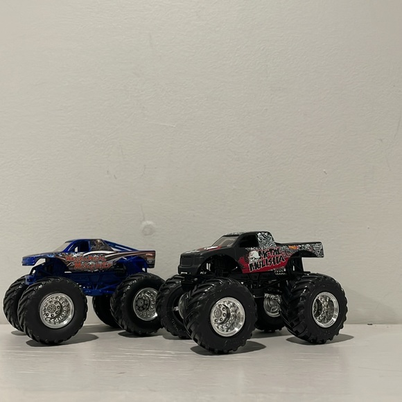 Monster Jam Trucks 1:64 - Picture 3 of 4